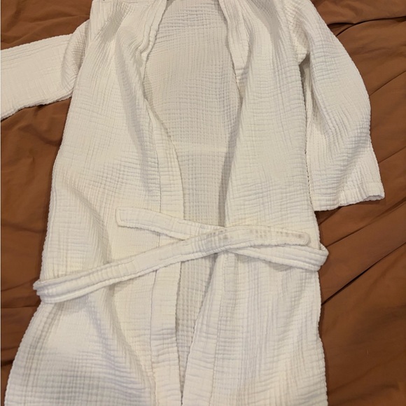 Parachute White Robe - Picture 6 of 6